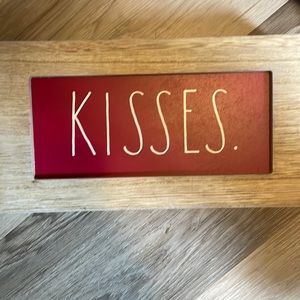RAE dunn Kisses Frame